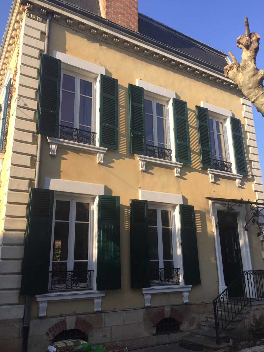 artibois prestation realisation fenêtre portes fenêtre et volets